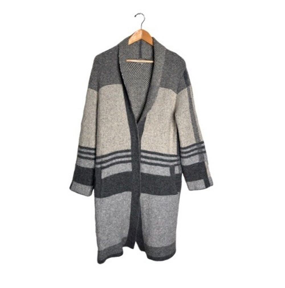Joseph A Long Cardigan Gray Plaid Size Large Long Snap Buttons Pockets Acrylic